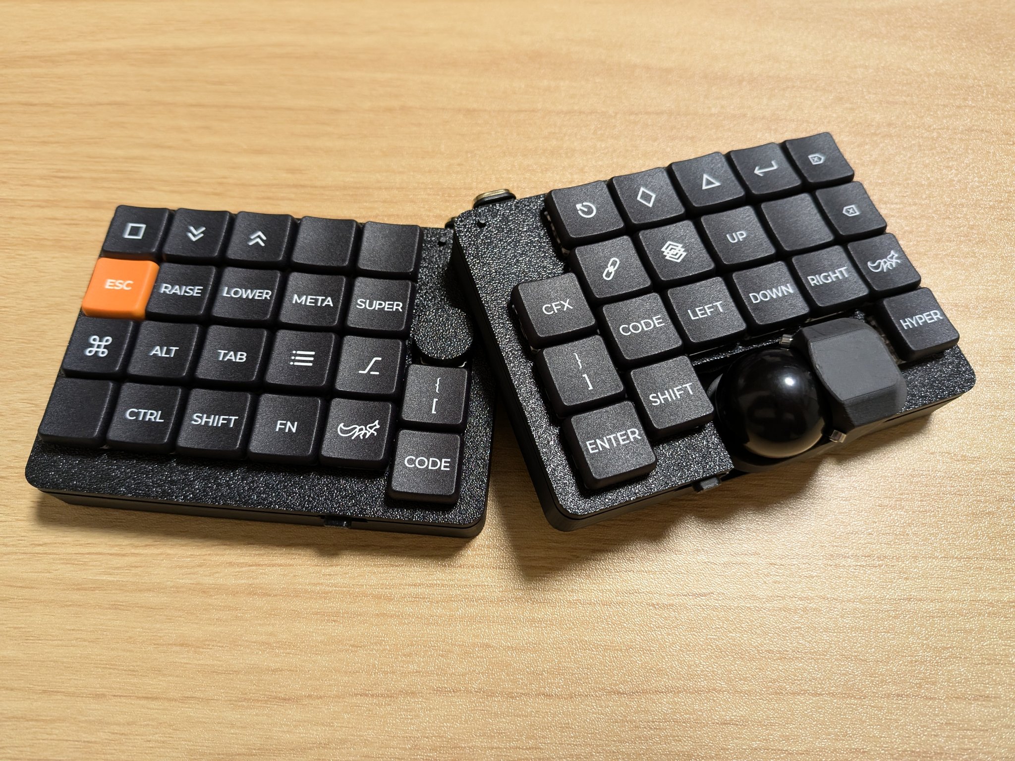 hajime様専用roBa 組立済み完成品 keyball無線 - メルカリ