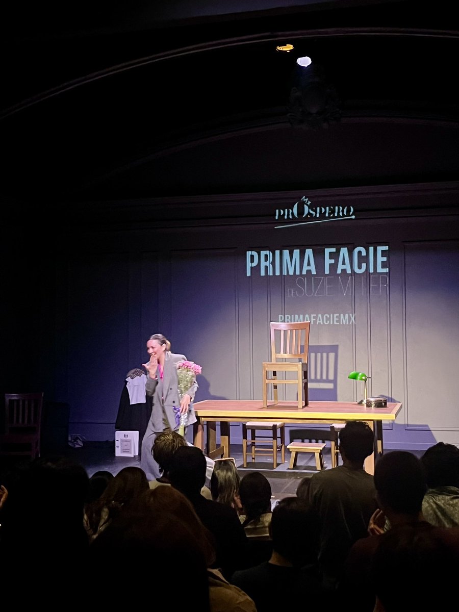 Qué maravilloso, fuerte e inspirador. ¡Bravo, <a href="/ReginaBlandon/">Regina Blandón</a>, Camila, Estela, Emilio y toda la compañía de <a href="/ProsperoMx/">Prospero Teatro</a> !
#PrimaFacie