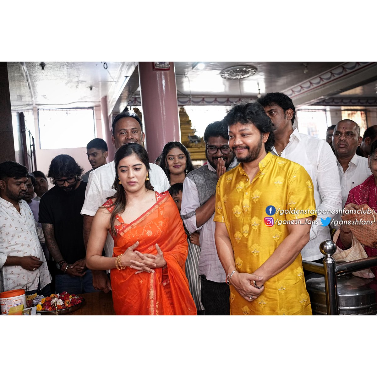 ಗೋಲ್ಡನ್ ಸ್ಟಾರ್ ಗಣೇಶ್ ಹೊಸ ಚಿತ್ರದ ಮುಹೂರ್ತ 🎥🎬

<a href="/Official_Ganesh/">Ganesh</a>

#GoldenStarGanesh #GoldenStar #Ganesh #GoldenStar44 #GaneshFans