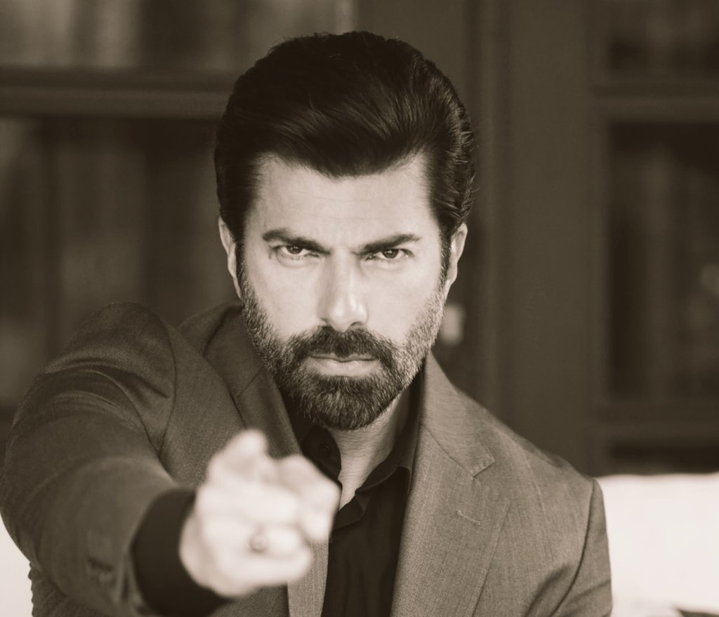 Size olan tüm sevgi, takdir ve saygı, siz yaratıcı bir aktörsünüz

Orhun #Orhun
CenkTorun #CenkTorun