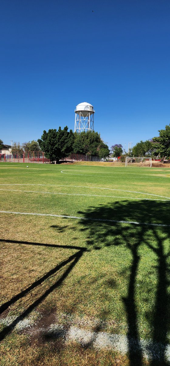 Hoy volví a jugar después de un añito sin poder jugar fútbol, soy muy feliz:)