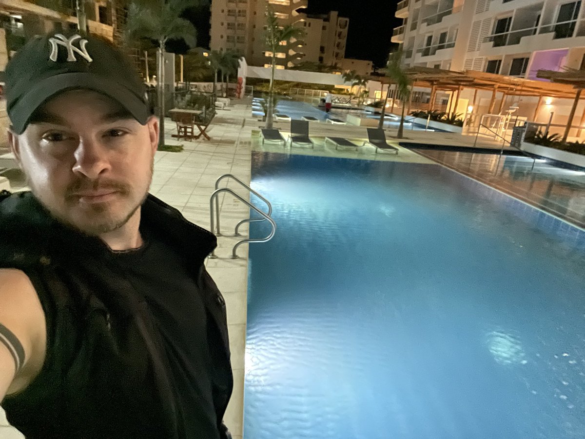 JoeyHendrickson's tweet image. Taking a birds eye view on the USA: Change happens a lot slower than we expect it to especially amidst fast turmoil and general uncertainty. Get into a good place, in front of an actual computer, and create something good. #SmartSound #LampAmp #SmartCities #IoT #SouthAmerica