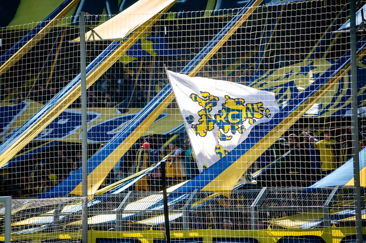 RosarioCentral's tweet photo. ¡Fueron, son y serán Argentinas! 🇦🇷👊🏼 https://t.co/hxzSdOAm97
