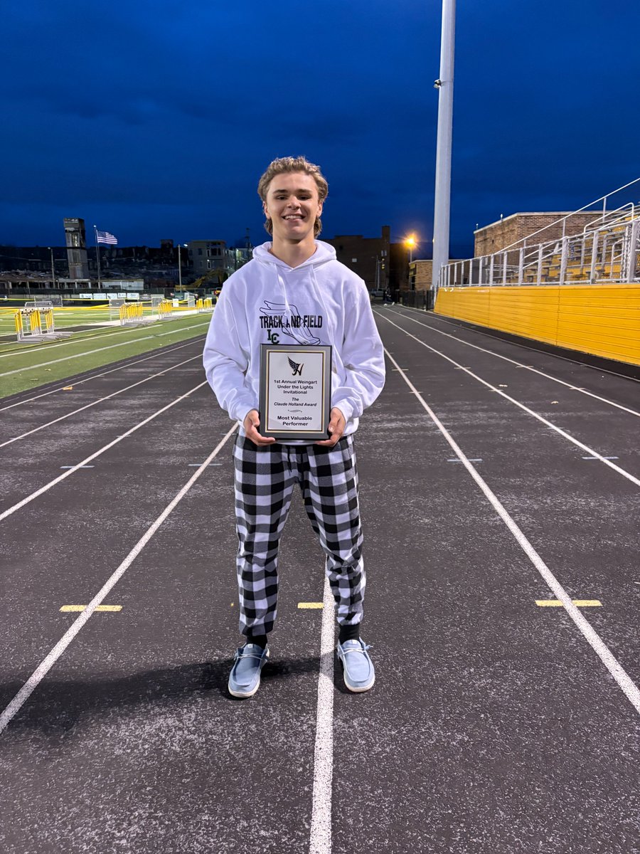 Congrats to Caleb Stein for earning MVP honors at this weekend's Weingart Relays at Cleveland Heights! Caleb scored 22.5 points for the Cougars, winning long jump, placing third in the 200m dash and on our 4x400m relay team, and placing fourth in the 100m dash.