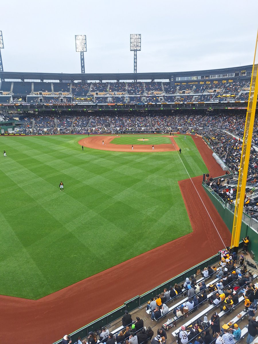 TCS_SportsChat's tweet photo. Hello everyone hope yall are enjoying your evenings, if yall were with us live yesterday or missed us( you can check us out on YT link in bio) but we mentioned at the end of live that we were going to the @Pirates  game today here are few photos we took while we were there https://t.co/xXyxZU24QI