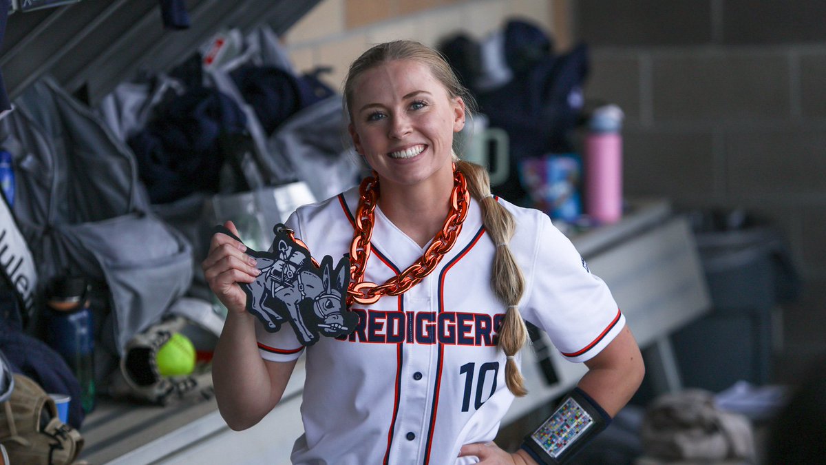 Mines Softball tweet media