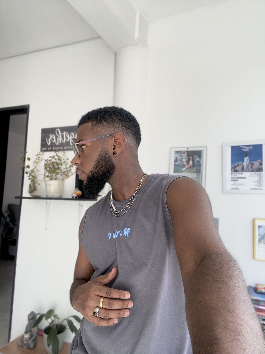 andrezaid_'s tweet photo. 🦍🫦 https://t.co/q7XHx6cLZb