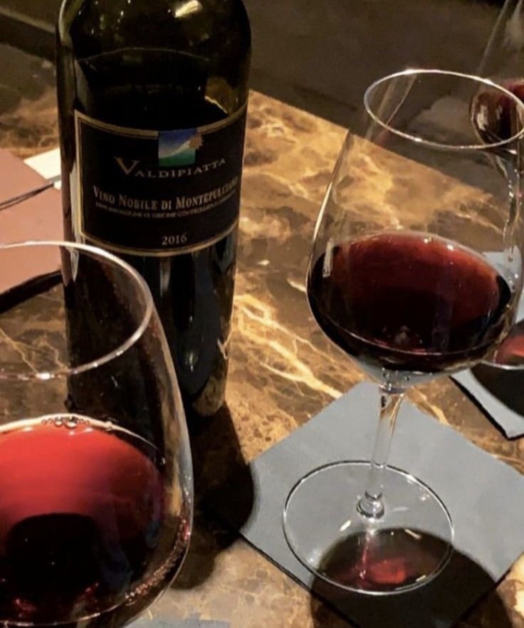 wine &amp; <a href="/theoapricity/">theo 📸</a>