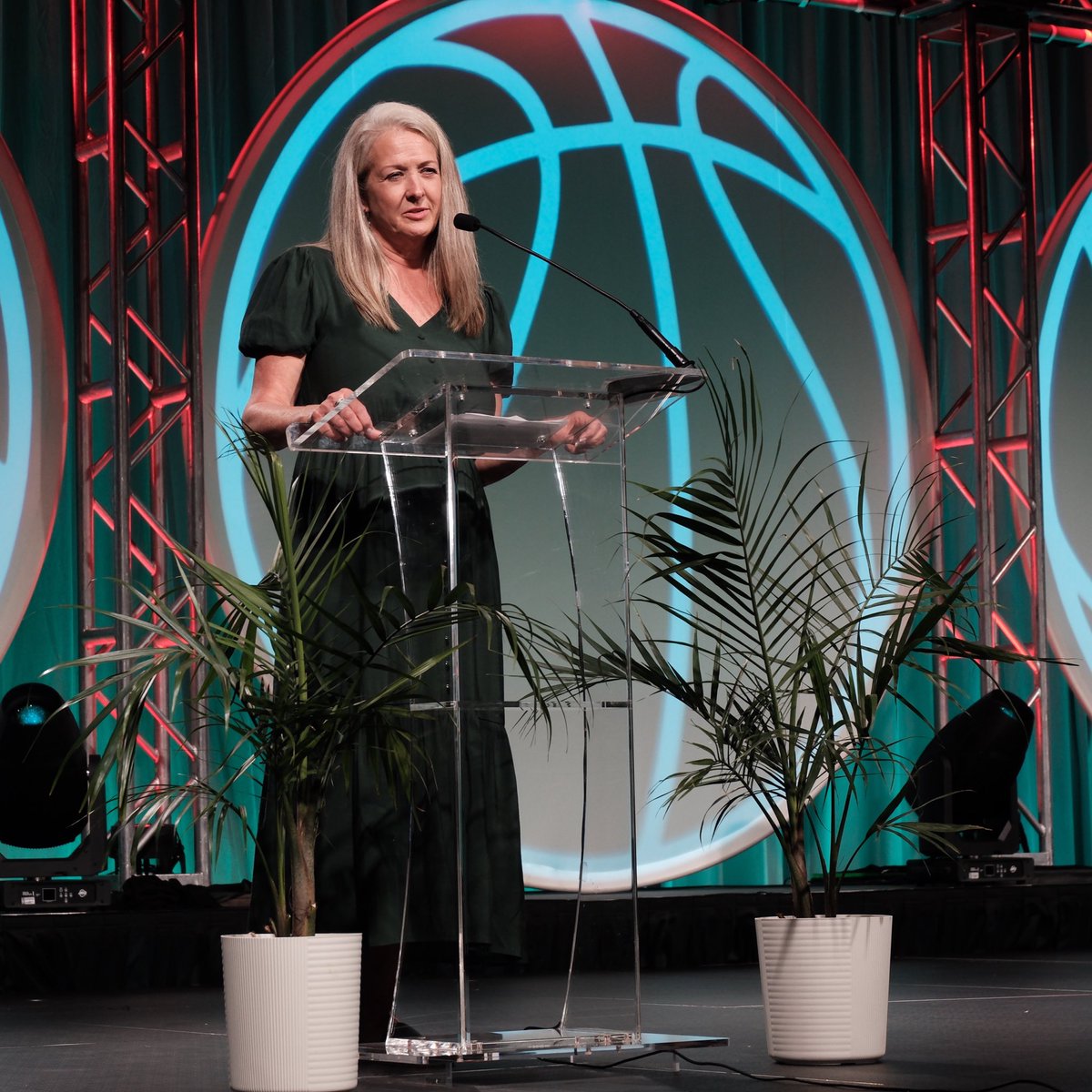Coaches vs. Cancer (@coachesvscancer) on Twitter photo A heartfelt congratulations to outgoing #CoachesvsCancer senior director Natalie Morrison on receiving the @nabc1927 Cliff Wells Appreciation Award for her decades of work with <a href="/AmericanCancer/">American Cancer Society</a> and Coaches vs. Cancer.
Your contributions to the mission are invaluable, Natalie! A heartfelt congratulations to outgoing #CoachesvsCancer senior director Natalie Morrison on receiving the @nabc1927 Cliff Wells Appreciation Award for her decades of work with <a href="/AmericanCancer/">American Cancer Society</a> and Coaches vs. Cancer.
Your contributions to the mission are invaluable, Natalie!