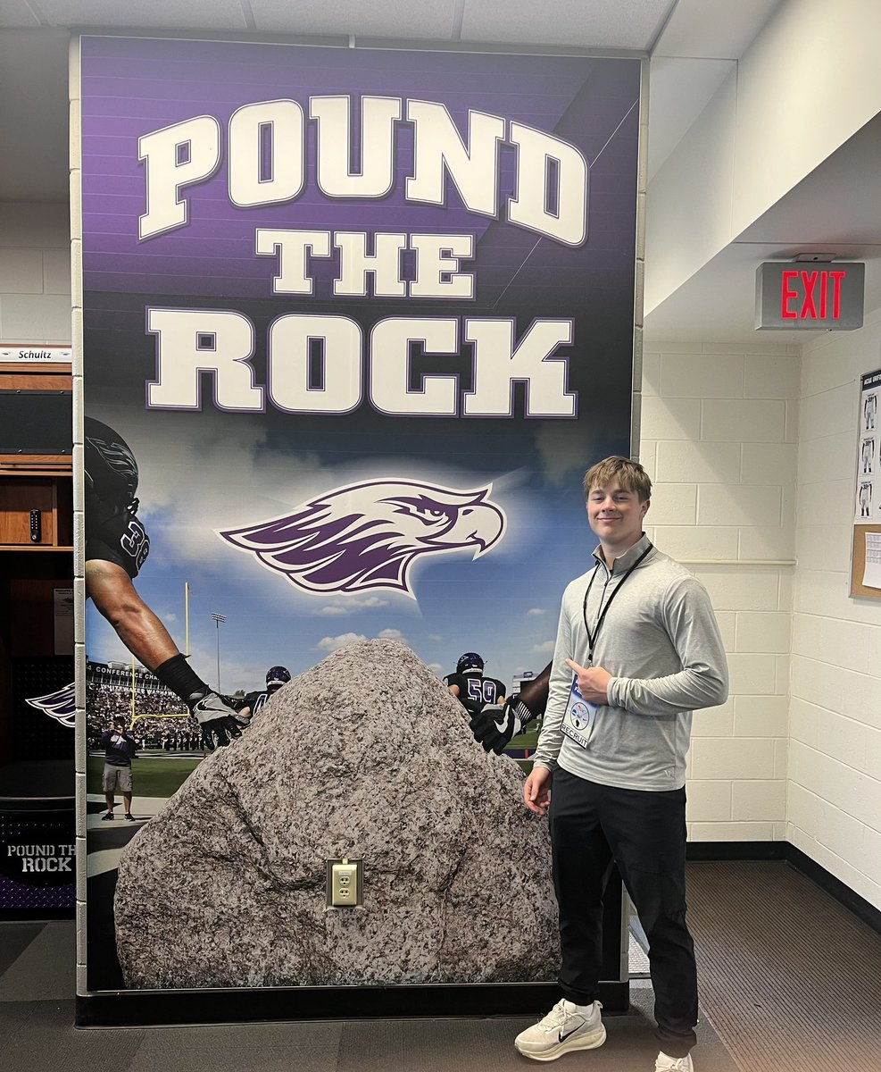 Had a fantastic time at <a href="/WarhawkFootball/">Warhawk Football</a>! Awesome program that is #PoweredByTradition 
<a href="/CoachRindahl/">Jace Rindahl</a> <a href="/CoachCadenMurph/">Caden Murphy</a> <a href="/CoachMartin36/">Beau Martin</a> <a href="/CoachAOgden/">Alec Ogden</a> <a href="/Shoeij05/">Jacob Schumacher</a>