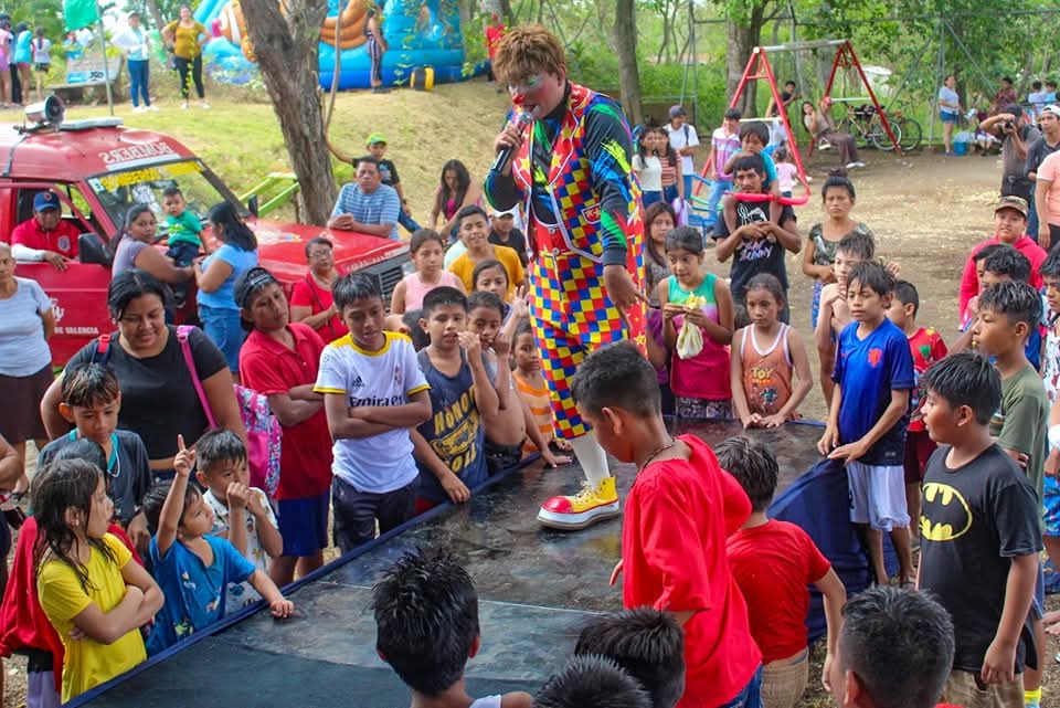 Tarde familiar del Festival Tecnológico de Verano "Monimbó un Pueblo que Emprende" , desde el Parque de Ferias de Monimbó.
#AbrilVictorioso