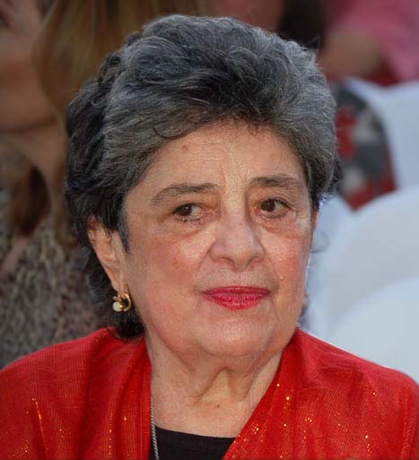 Claribel Alegría | Nicaraguan-Salvadoran poet, essayist, novelist &amp; journalist

Alegria was a major voice in the literature of contemporary Central America. She was awarded the 2006 Neustadt International Prize for Literature. She died #OTD in 2018.

poets.org/poet/claribel-…