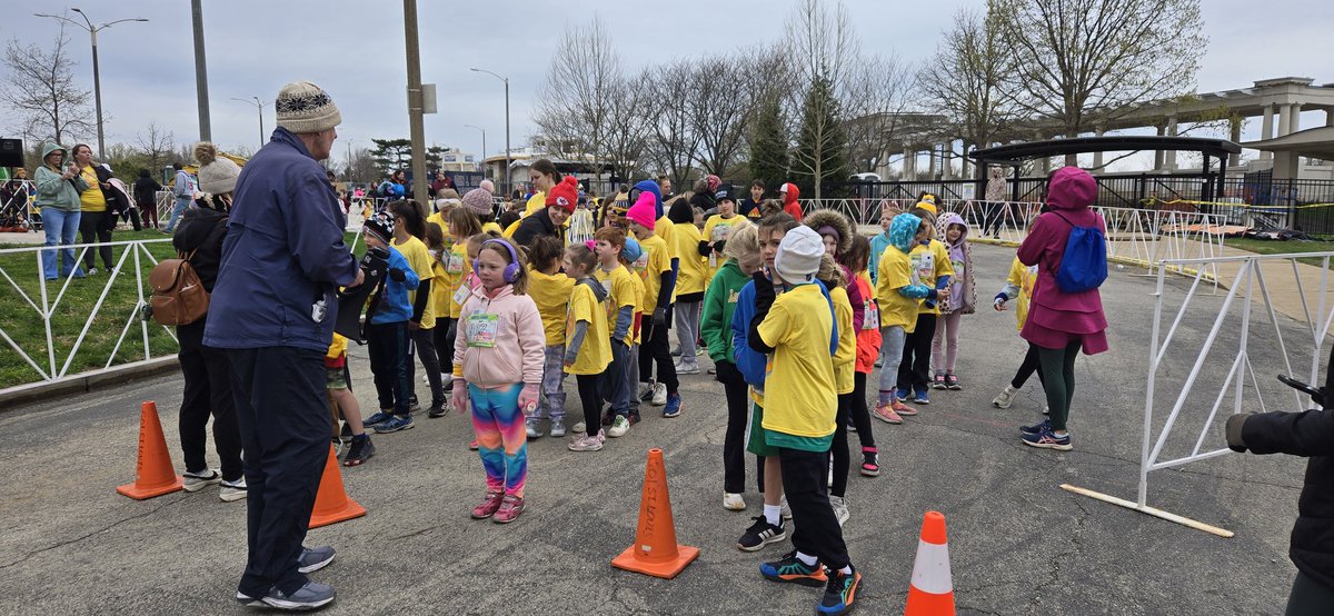 Mary Driemeyer (@driemeyerpe) on Twitter photo Such an incredible group of <a href="/SappFlyers/">Sappington Elementary School</a> kids completing the Go! St. Louis Read, Right and Run Marathon today! Such an incredible group of <a href="/SappFlyers/">Sappington Elementary School</a> kids completing the Go! St. Louis Read, Right and Run Marathon today!