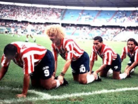 <a href="/JuniorClubSA/">Junior FC</a> terminó rindiéndole homenaje sin saber… nos duele  el fallecimiento de un jugador que siempre perteneció al corazón rojiblanco. 

Quería dirigir en algún momento el tiburón. 
Jorge Bolaño ídolo.