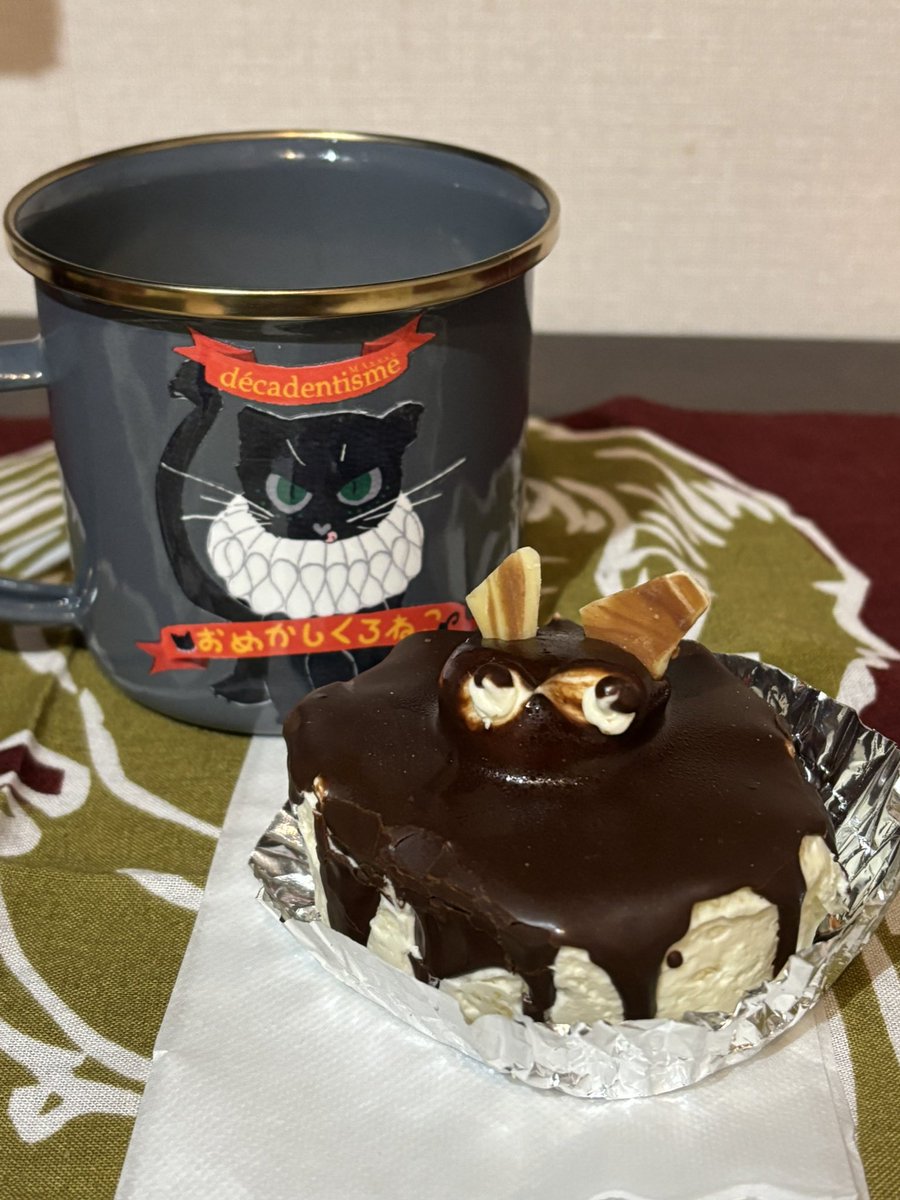 今回の旅で捕獲した（頂いたもの含む）たぬきケーキ達です。本当お店