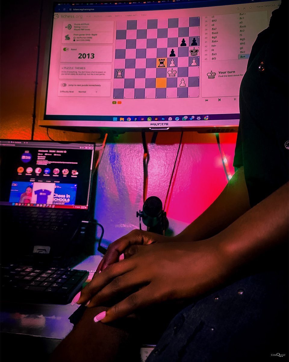titanschessclub's tweet photo. "I want to play chess, but my girlfriend wants to hold hands. What do I do?"

#chessdrama #chesspunks #Chess #titanschess https://t.co/AQRI0Fkmx2
