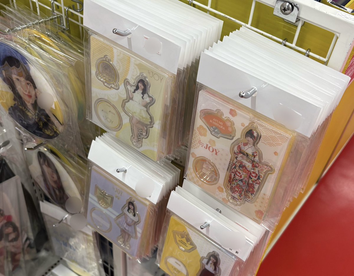 月曜日⛅️ 本日も20時30分迄営業。買取り18時迄対応🎉 (各種サイン