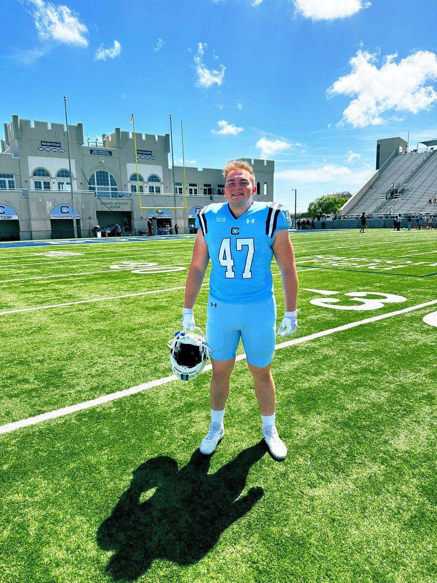 CliffDeRienzo's tweet photo. Great time at the Spring Game! #firethosecannons  #GoBulldogs https://t.co/8ppzz7B0Kq