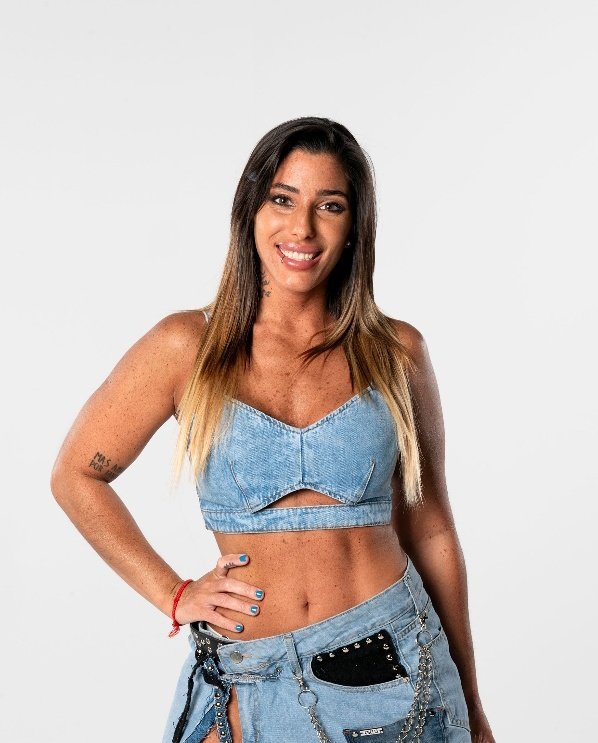 CATA Y LUZ 

A QUIEN BANCAS?

❤️ CATA 
🔄 LUZ

#GranHermano