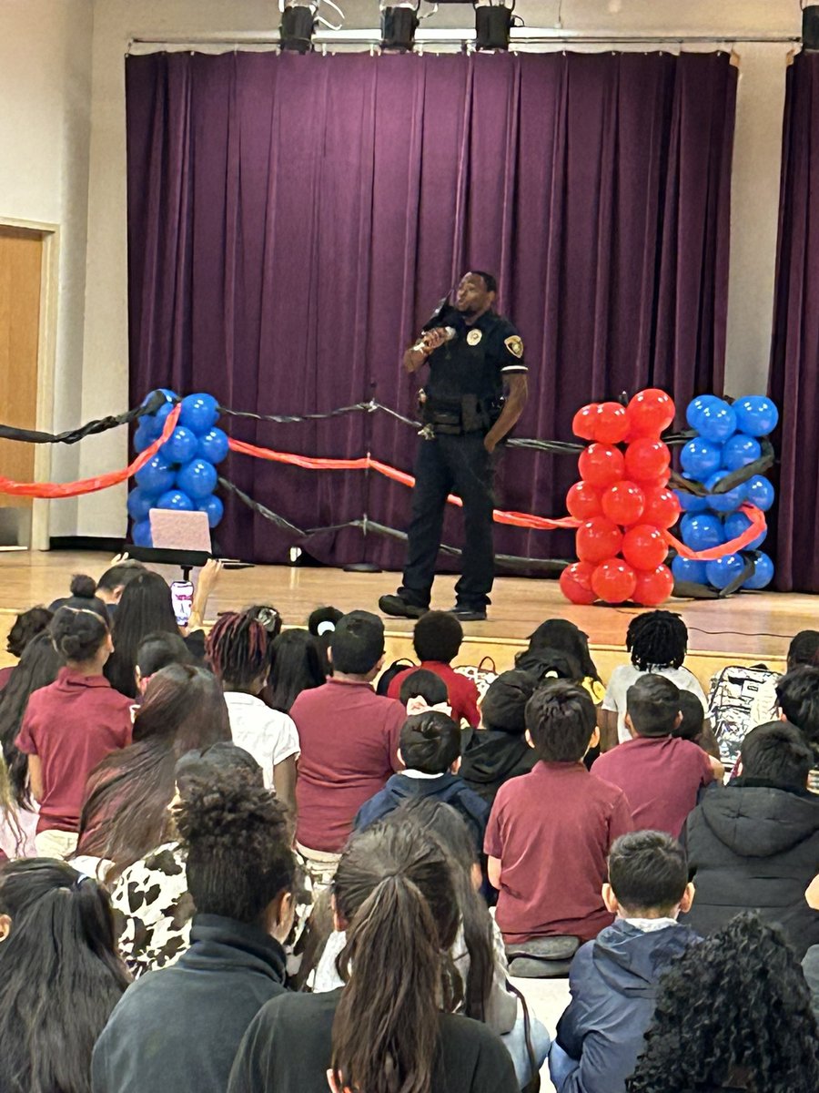 After Friday’s Pep Rally our Cyclones our Ready to Knock Out the STAAR! They received positive words from our own Officer Osborn and competed for our coveted spirit stick! They are ready to get in the ring 🥊🥊🥊🥊 TKO the STAAR.
