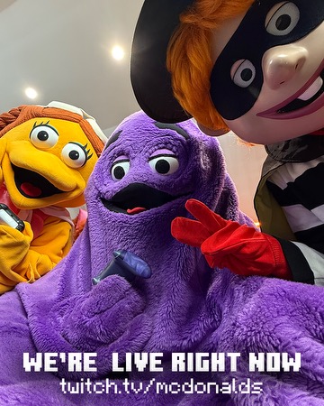 McDonalds's tweet image. tell the chat we’re live rn twitch.tv/mcdonalds