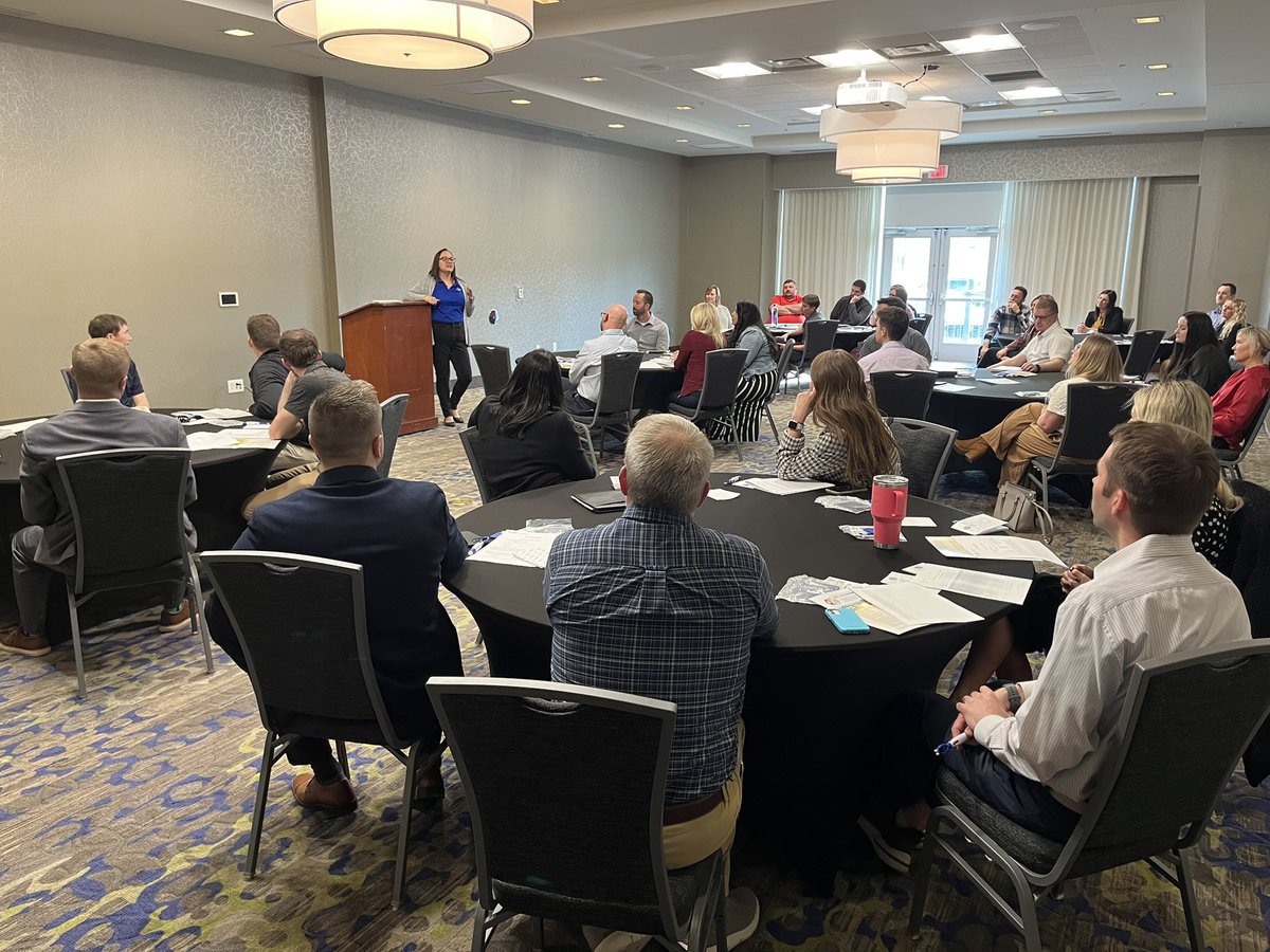 Unk_EDAD's tweet image. Principal Practicum Day 1! Thank you Dr. Steele and Dr. Chism for presenting to our group.
Also a HUGE thank you to alumni Sam Stecher and Franklin Covey for hosting dinner for our students!