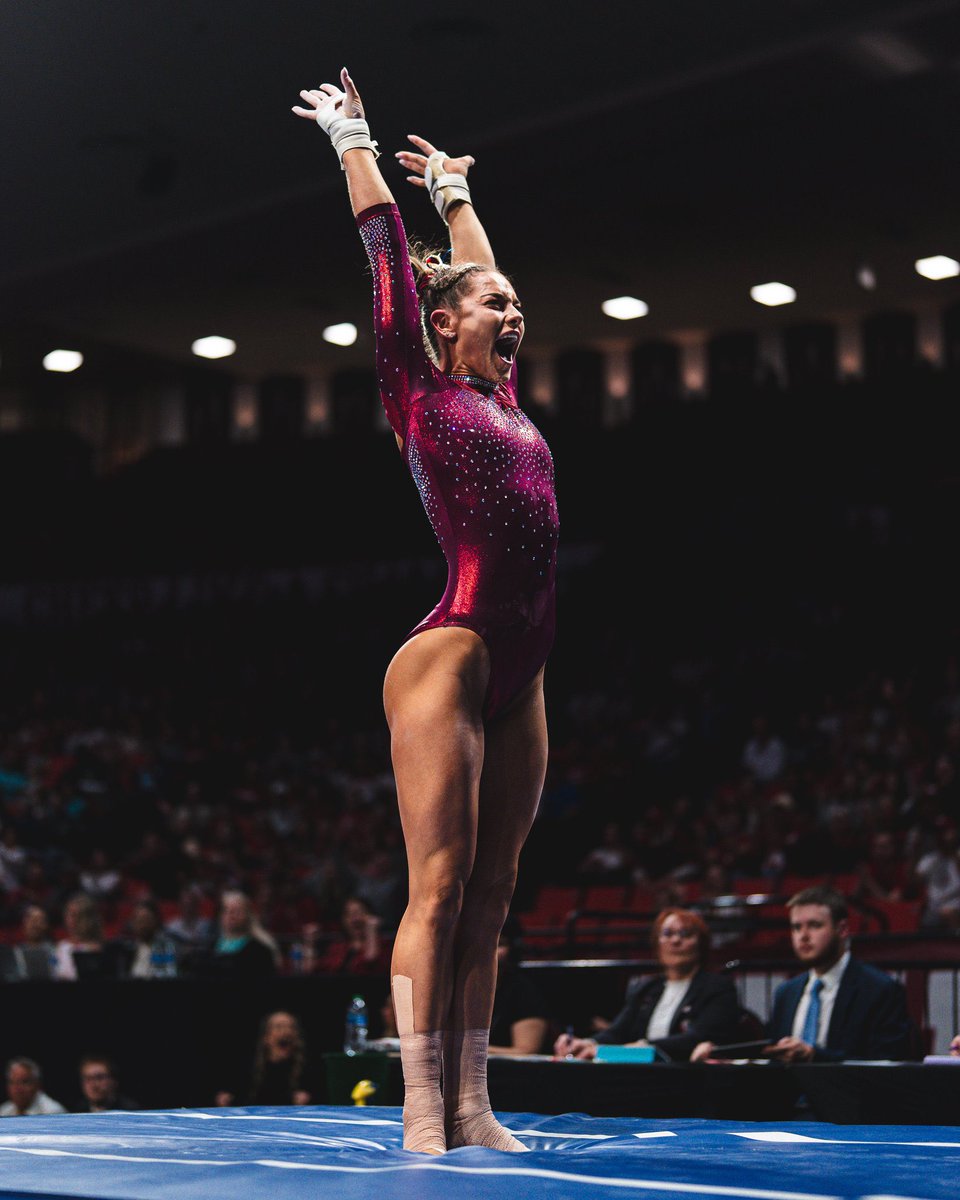 JORDAN. BOWERS. What a DAY. The senior gets her THIRD 10 of the day with a PERFECT vault! #NCAAGym