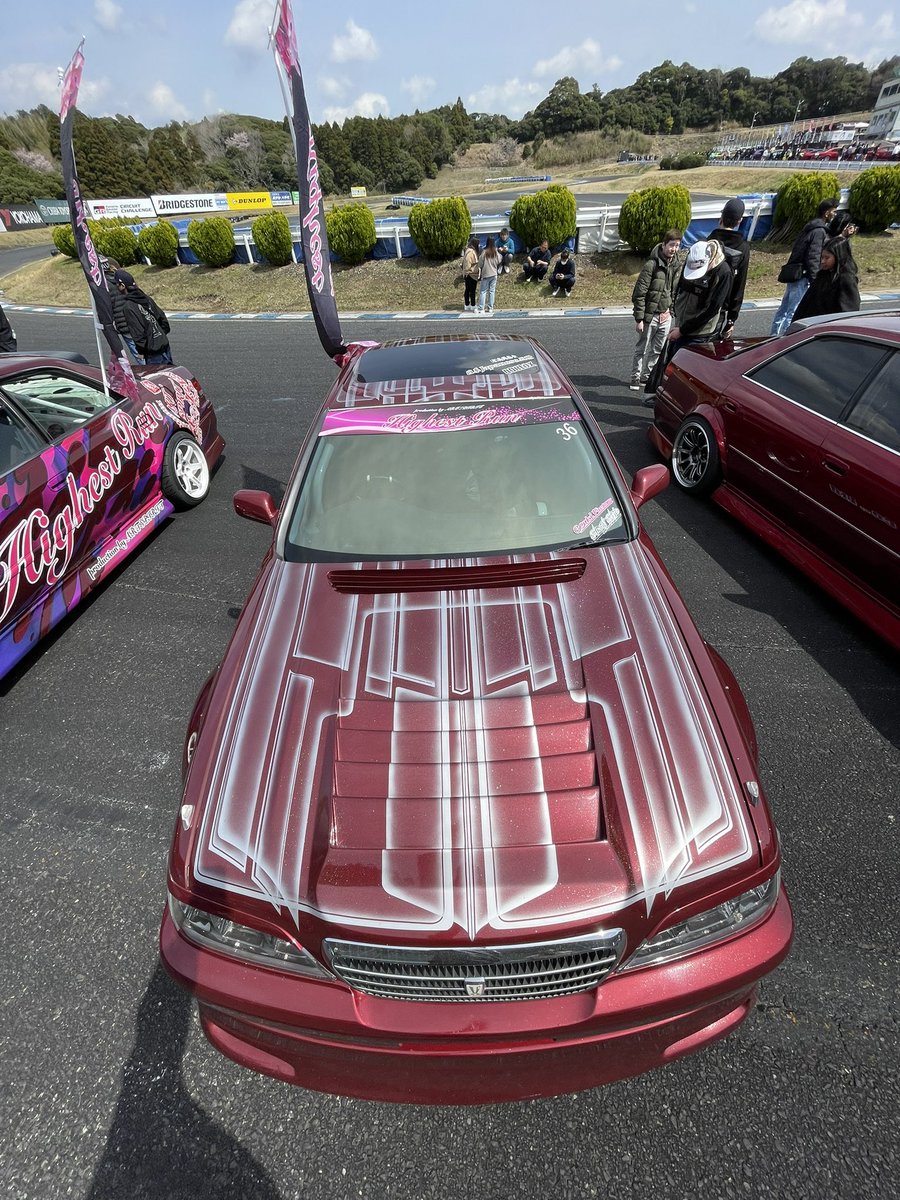 kzmst4317's tweet photo. 赤い車🟥
赤は嫌いだけど、人の車はかっこいい笑
みんな違う赤🟥
パターントップはいつからやりたいメニュー
#finalbout
#HighestRun しのさん
#ENJOY ともやさんこーきくん
#CHARME 加藤さん https://t.co/HTZiK3W6LA