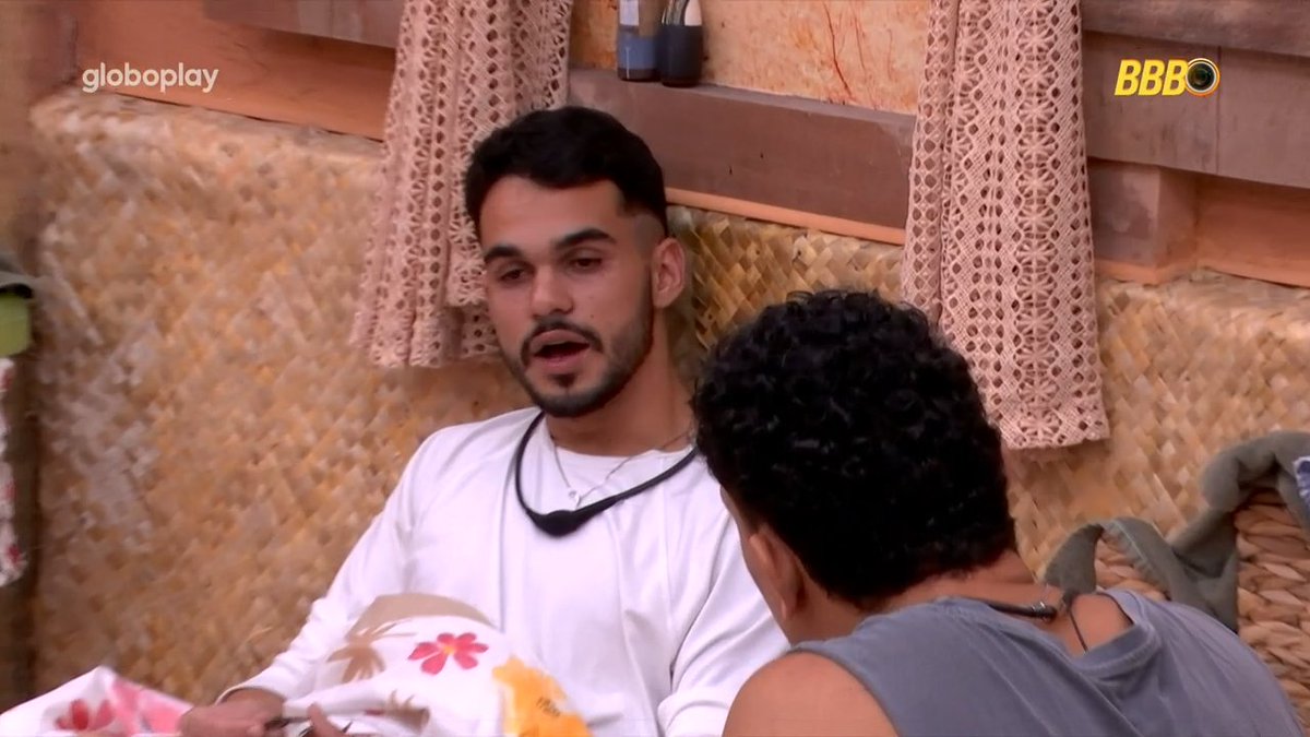 🔥 João Gabriel confessa para Vinícius sua chateação com Maike: 'O que uma mulher não faz, né?'

João Gabriel: "Ele pediu desculpas. Não sei, eu fico meio com o pé [atrás]... Fico pensando, porque o que é que uma mulher não faz, entendeu? Não que Renata coisa nada, não..."