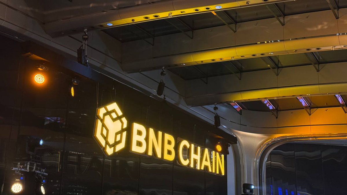 SecondLiveReal's tweet photo. Wrapped up a great time at the @BNBChain Super Meetup – Hong Kong 🇭🇰

Always a blast connecting with partners, KOLs, and Web3 friends. Let’s keep building and thriving on #BNBChain! 💫

#SecondLive #Web3Meetup #HongKong https://t.co/hGrjhYGwy6