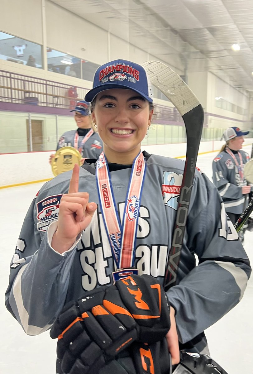 Congratulations to White Bear Lake’s own Madelyn Lee and team MSP Silver on their National Championship winning performance at USA Hockey 16U Tier 1 Nationals. 

#USAHNationals

Go Bears! 🧡