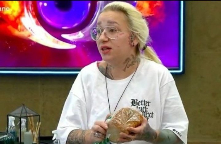 LA TANA Y MARTINA 

A QUIEN BANCAS?

❤️ TANA
🔄 MARTINA 

#GranHermano
