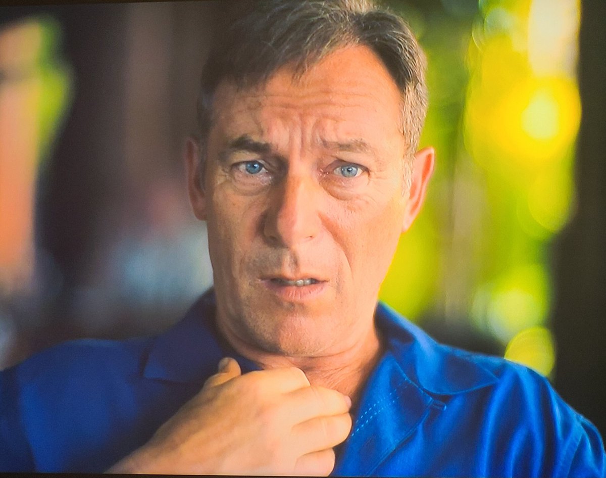 How that scene had me #WhiteLotus