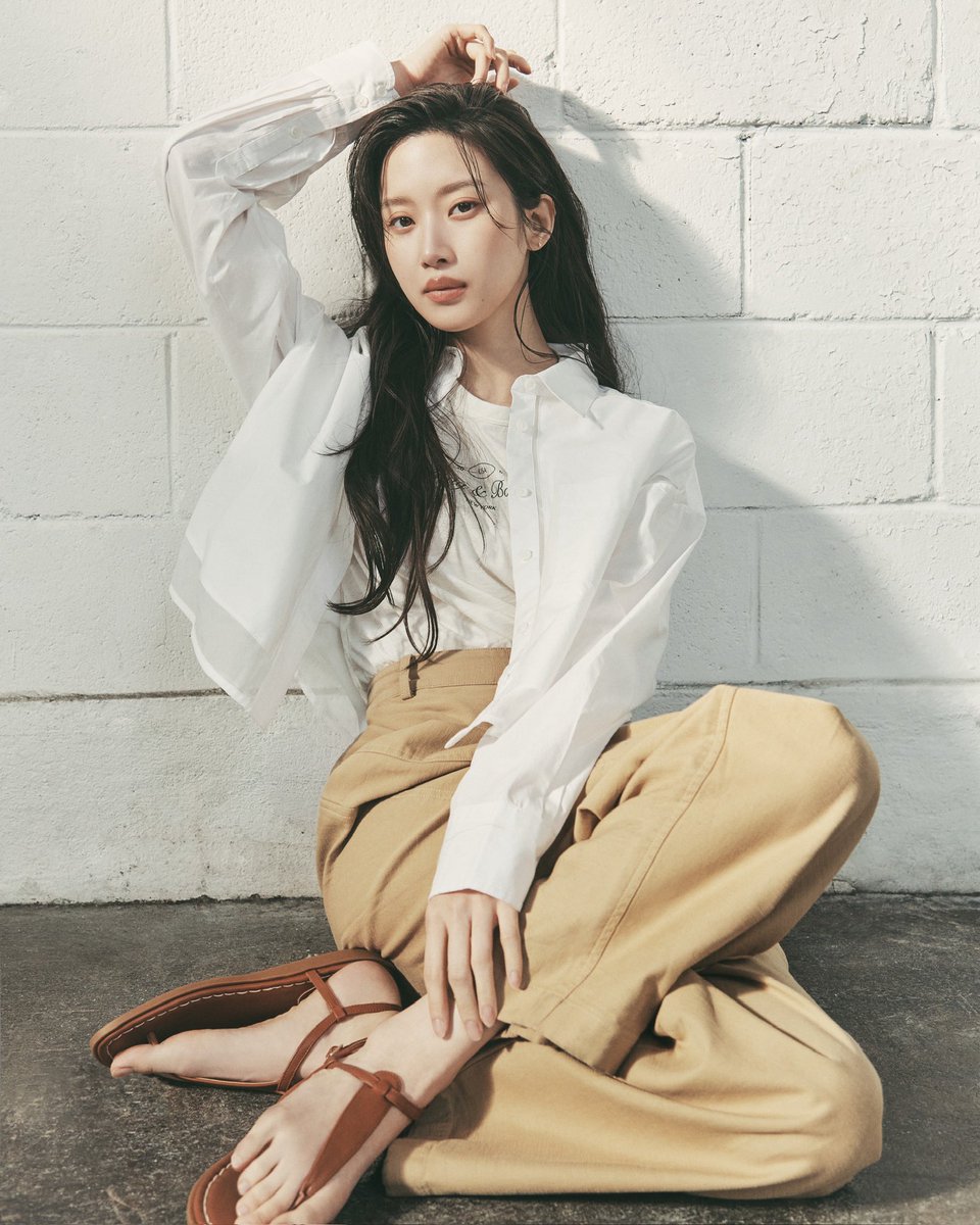 PEAKJ_OFFICIAL's tweet photo. [🔔] #MUNKAYOUNG #문가영
‘광고계 러브콜’ 문가영, ‘랙앤본’ 첫 한국 로컬 앰버서더로 대세 입증

🔗 https://t.co/u6LXvoMV8C

#ragandbone #랙앤본
#PEAKJ #피크제이 https://t.co/7f6zO64S1Q
