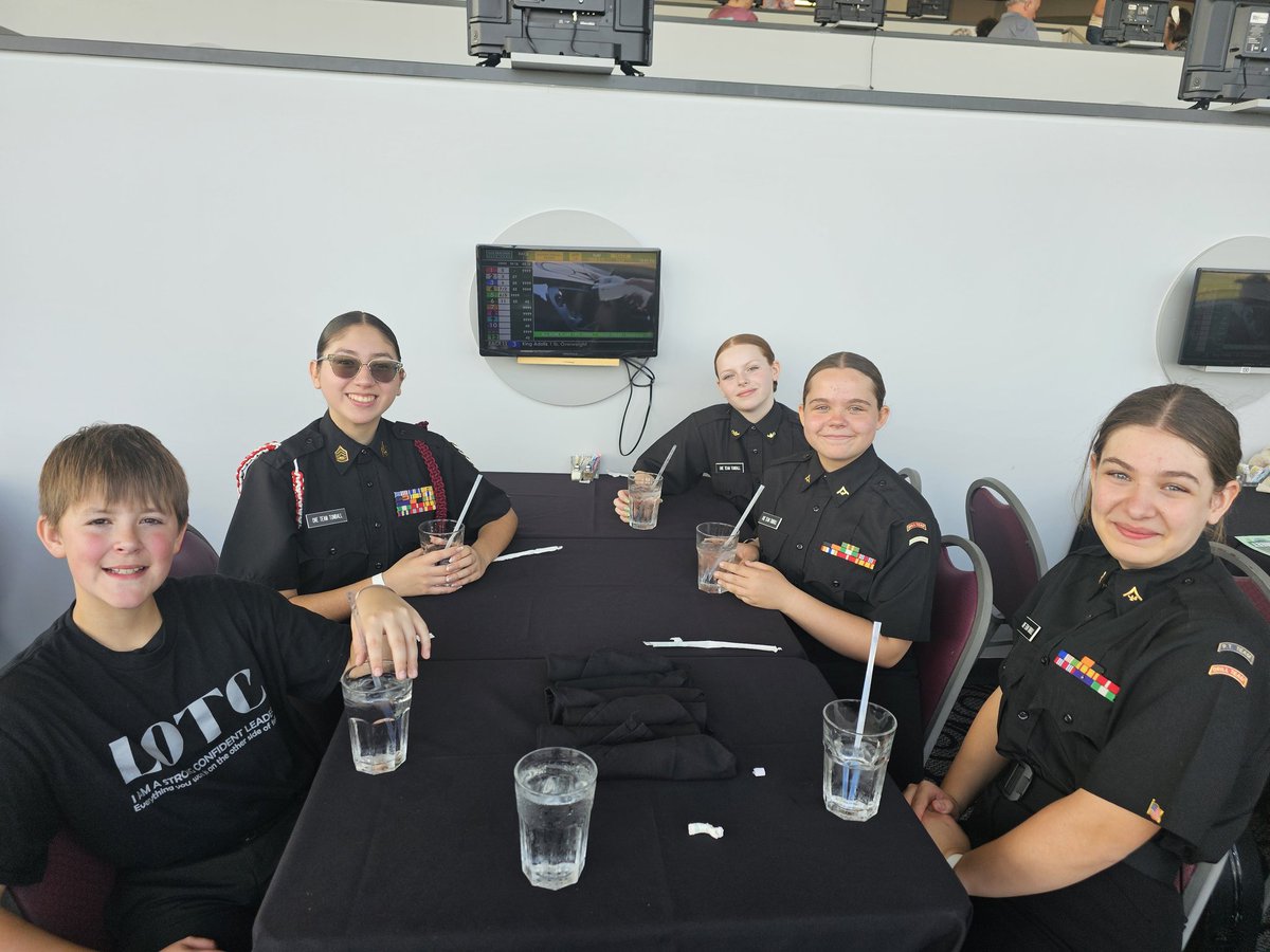 SGT Ramos (@joannestraker) on Twitter photo There's something special about taking time to eat a meal together as OneTeamTomball that helpa ia to create a strong bond #TISDLOTC <a href="/TISDGLJHS/">Grand Lakes Junior High</a> There's something special about taking time to eat a meal together as OneTeamTomball that helpa ia to create a strong bond #TISDLOTC <a href="/TISDGLJHS/">Grand Lakes Junior High</a>