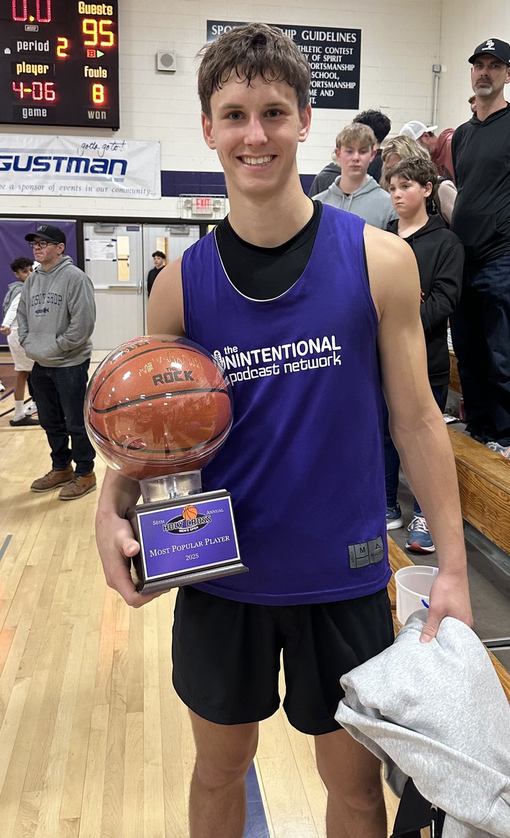 The 56th Annual Holy Cross Men’s Open Basketball Tournament Most Popular Player is Zach Kinziger from The Unintentional. 

This award is voted for by the Tournament fans. 

Congratulations, Zach!

🏆 #hcmo #56thannual