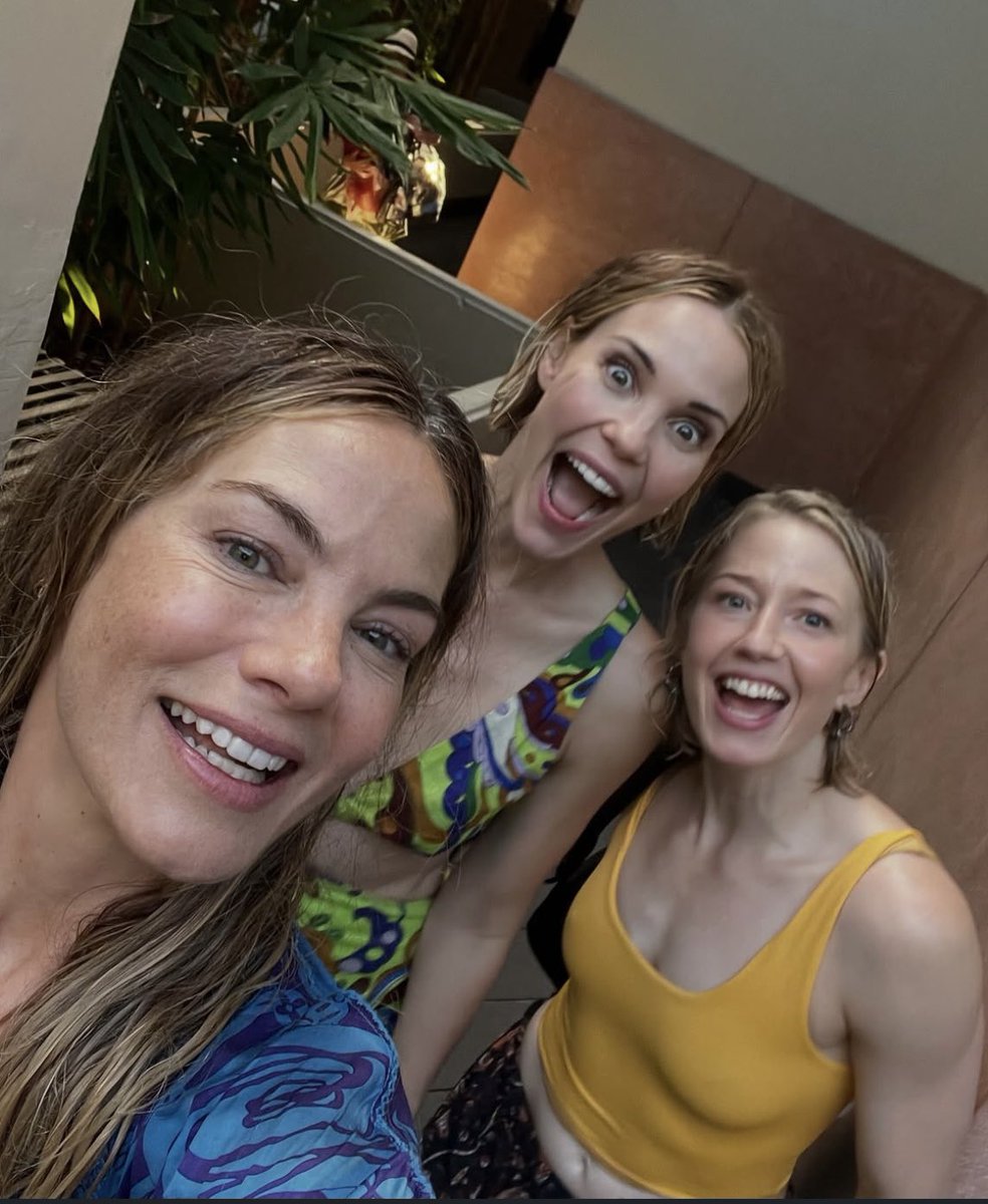 i’m gonna miss these three blonde bitches so much #TheWhiteLotus