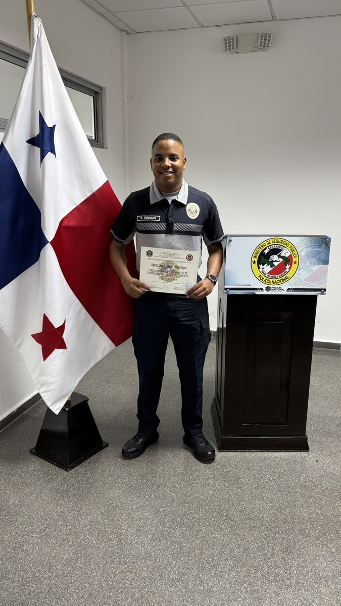 DerickVargas28's tweet photo. 🫡👮🏽‍♂️ https://t.co/tLfup55IGY