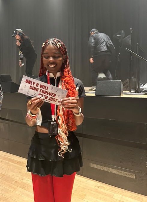 αввуgιяℓ⁷ is seeing JustB🫶🏾💕 tweet media