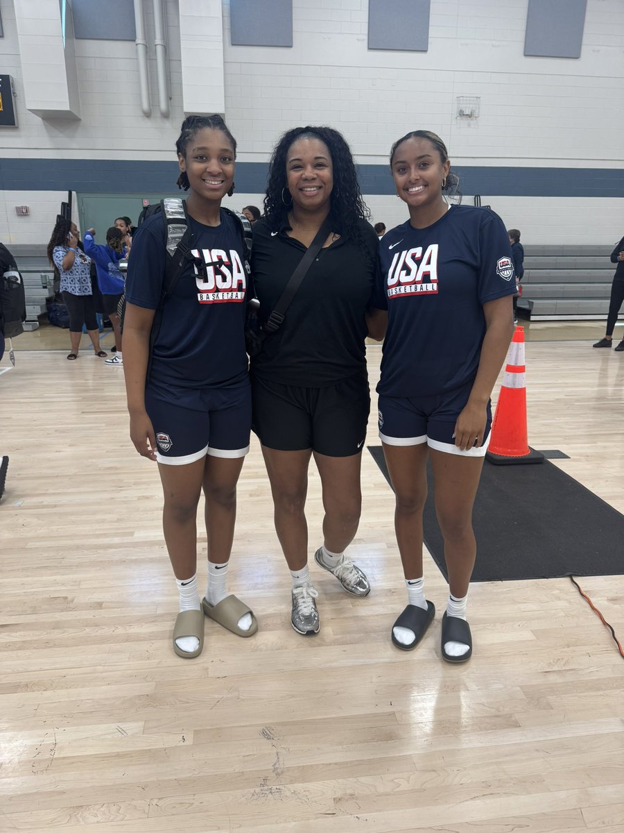 Makynli Bacon (@mk_bacon2028) on Twitter photo Pressure is a privilege โ๏ธ Thank you <a href="/usabjnt/">USABJNT</a> <a href="/USABYouth/">USA Basketball Youth</a> for an amazing weekend and experience โค๏ธ <a href="/TNFlightEYBL/">Tennessee Flight EYBL</a> <a href="/Webb_GBB/">Webb School Girls Basketball</a> <a href="/WeWorkHoops/">Christian Simmons</a> <a href="/weworkhoopshaun/">Shaun</a> Pressure is a privilege โ๏ธ Thank you <a href="/usabjnt/">USABJNT</a> <a href="/USABYouth/">USA Basketball Youth</a> for an amazing weekend and experience โค๏ธ <a href="/TNFlightEYBL/">Tennessee Flight EYBL</a> <a href="/Webb_GBB/">Webb School Girls Basketball</a> <a href="/WeWorkHoops/">Christian Simmons</a> <a href="/weworkhoopshaun/">Shaun</a>