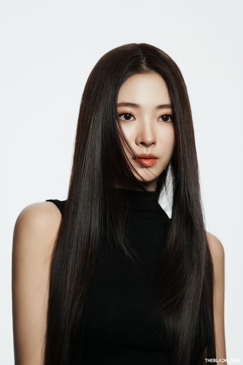 MEOVV Anna 1096元特典 中国 ポップアップ 미야오 #MEOVV #MEOW #ミヤオ #ANNA #안나 #田中杏奈