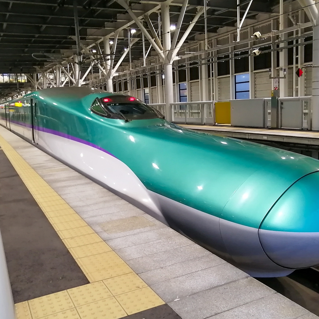 北海道で「東京との二拠点生活」を考えるなら、札幌よりも函館のほうが圧倒的に有利説。函館は案外東京に近い。

・市街地から空港まで車で20分以内
・空港から羽田までたったの1時間半
・飛行機が止まっても、新幹線という保険あり