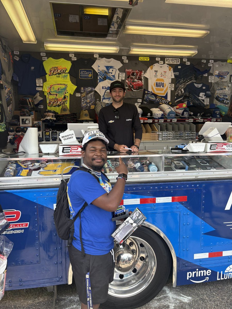 ERIKKKKKKK JONESSSSSS tweet media