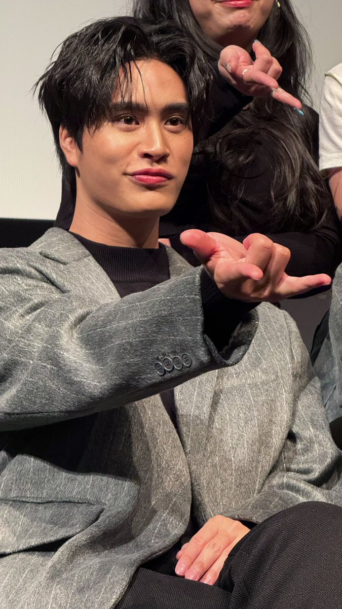 SHINeeFOREVER91's tweet photo. These pictures on my phone aren’t helping me with how much I miss @gemini_ti 
.
.
.
#GeminiFourth1stUStour #Gemini_NT #GeminiFourth #bl #THAIBL #GMMTV https://t.co/5dq5Fx2TPo
