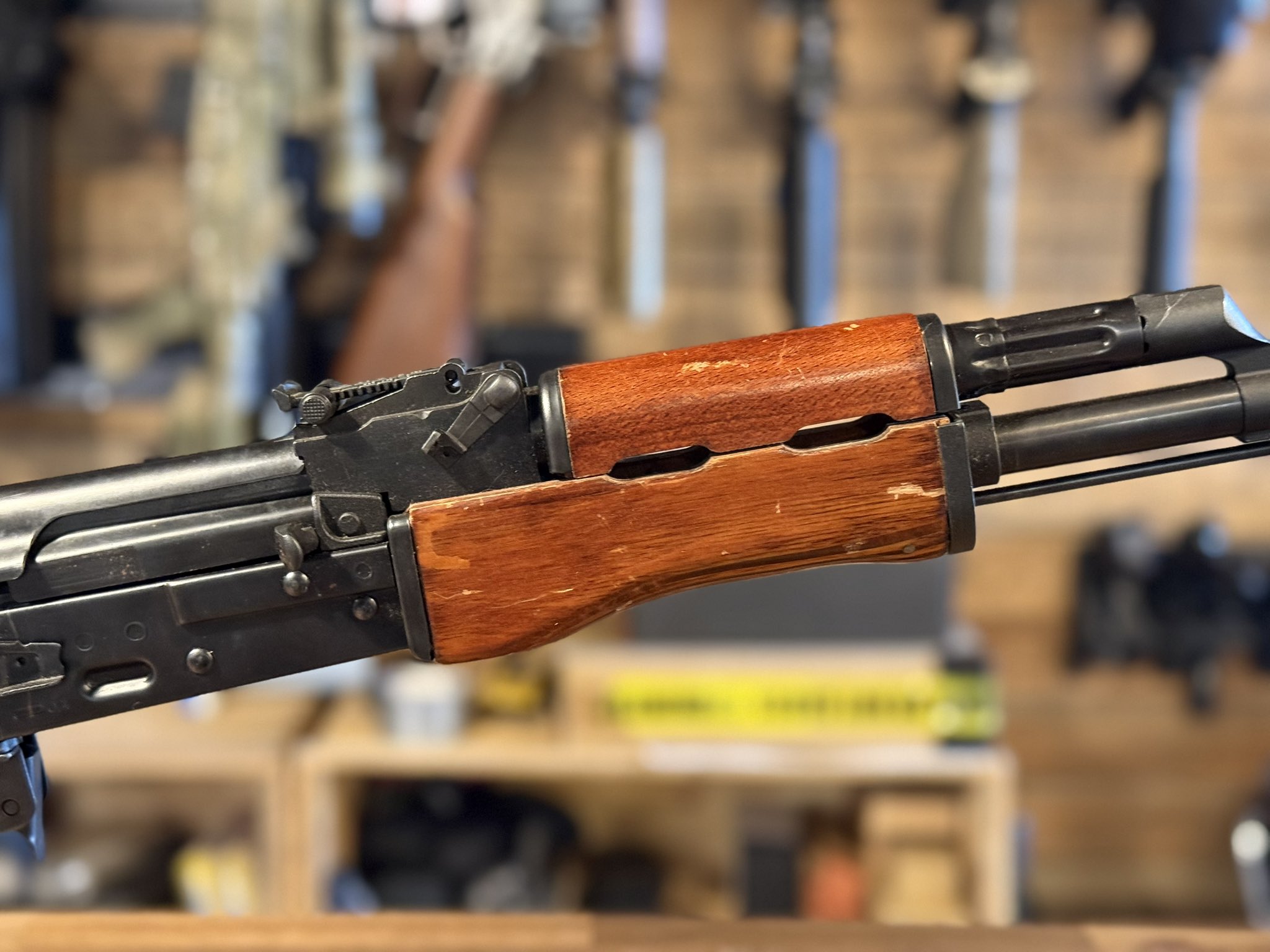 電動ガン　※動作未確認 Yahoo!オークション - 東京マルイ Kal.9mmx19 電動ガン 動作未確認