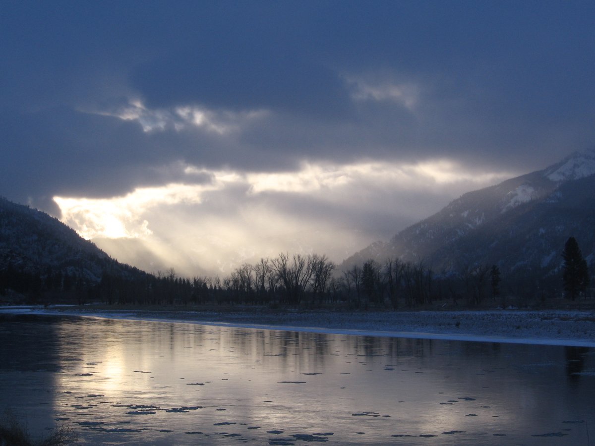adevey's tweet image. Happy Montana Day! Here are some of my favorite pictures I've taken there. As Steinbeck said, "With Montana it is love." #406 #Montana #BigSkyCountry
