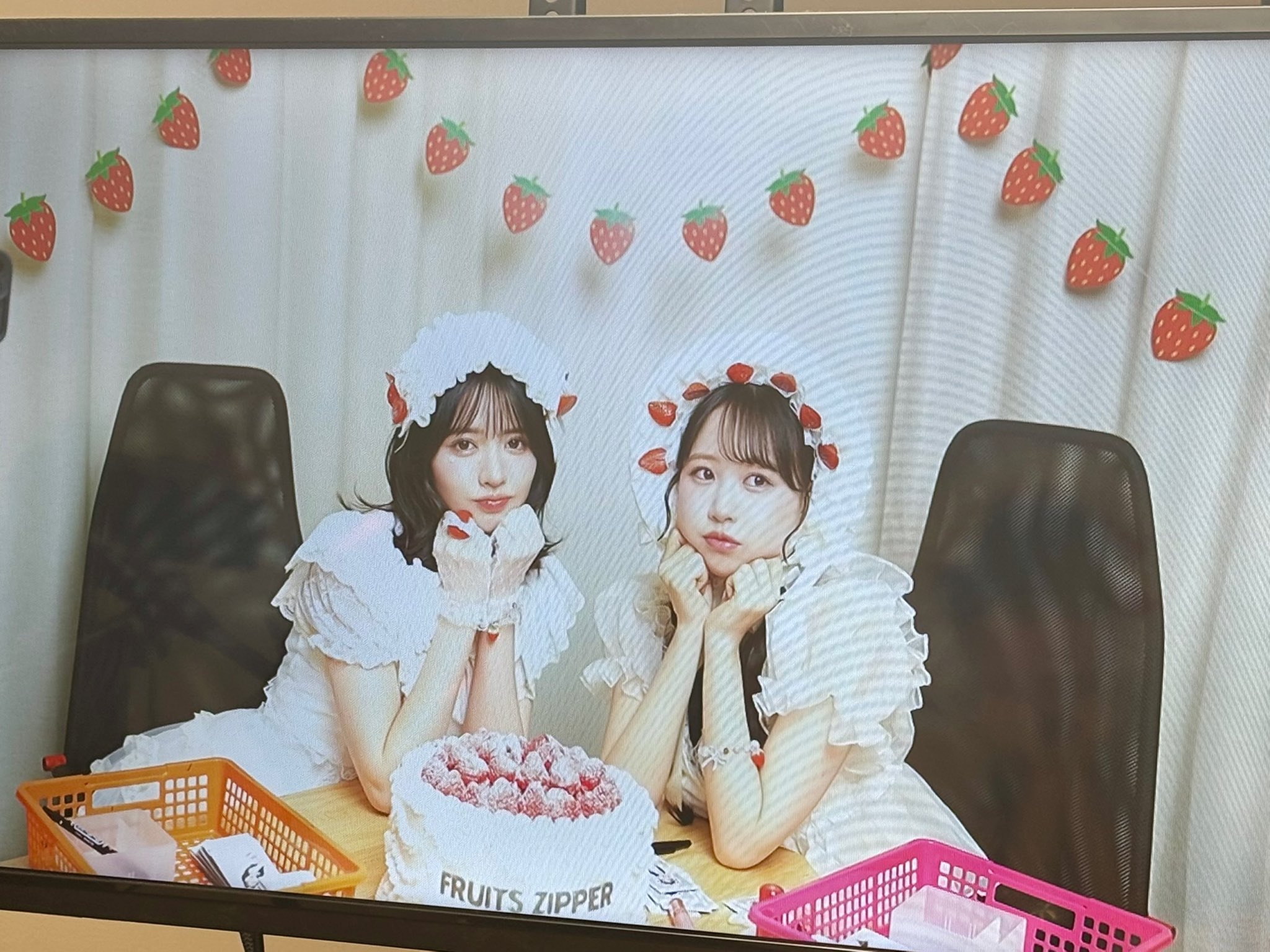 FRUITS ZIPPER ふるっぱー 大特典会 B賞 ペアチェキ 鎮西 松本 FRUITS ZIPPER【Official】 on X: 