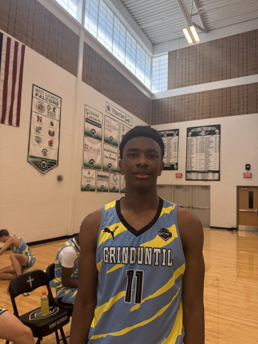 Damani (@damanig3) on Twitter photo Carlos Vaughn Jr. Grind Until 15u
-Standout player on both ends of the floor
-Creates momentum on defense leading to quick offensive baskets
- Uses his length to deflect passes and get steals
-Reliable scorer around the rim
<a href="/NxtProHoops/">NXTPRO Hoops</a>
<a href="/ReggieLewis_12/">Grinduntil</a> Carlos Vaughn Jr. Grind Until 15u
-Standout player on both ends of the floor
-Creates momentum on defense leading to quick offensive baskets
- Uses his length to deflect passes and get steals
-Reliable scorer around the rim
<a href="/NxtProHoops/">NXTPRO Hoops</a>
<a href="/ReggieLewis_12/">Grinduntil</a>