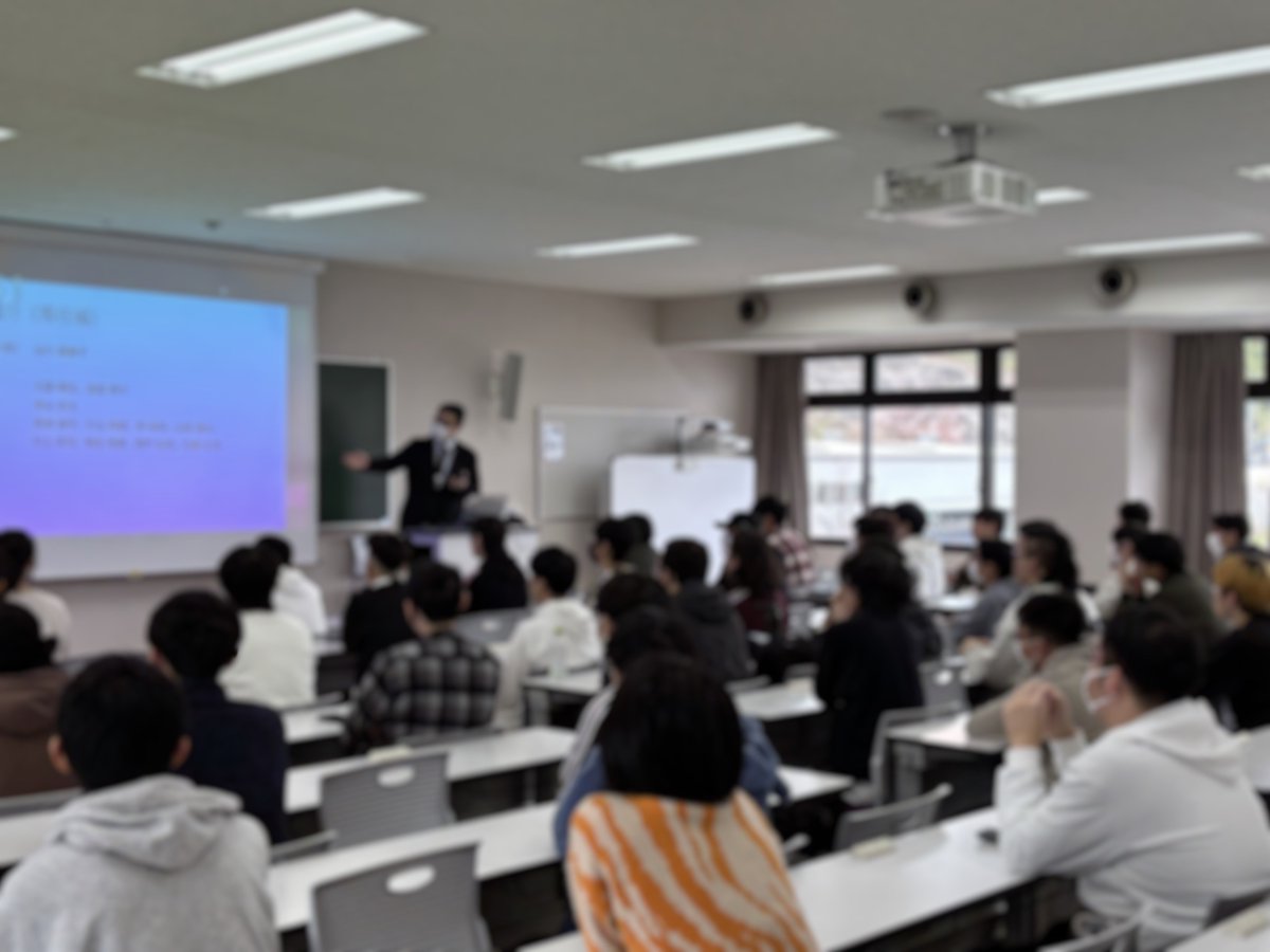 HacGamecreator's tweet image. 本日は新入生の初回オリエンテーションでした。
これから一緒に頑張っていきましょう🤜🤛