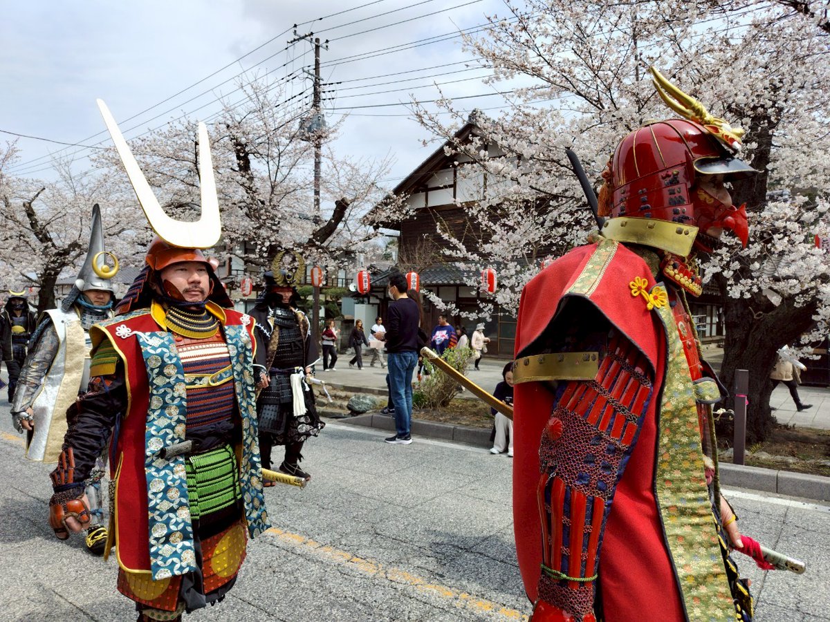 rasenmaid's tweet photo. 昨日は群馬県甘楽町にて開催された、「小幡さくら祭り」に上山隊で出陣しておりました。今年は桜が沢山咲いていたので良かったです！
今週末は上山城でかみおんや風まるしぇが開催されます。桜が間に合って欲しいですね〜
#羽州上山城武将隊
#小幡さくら祭り https://t.co/q3VRCMMfU5